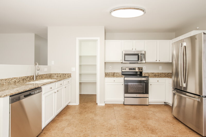 1,970/Mo, 11526 W Bloomfield Rd El Mirage, AZ 85335 Kitchen View