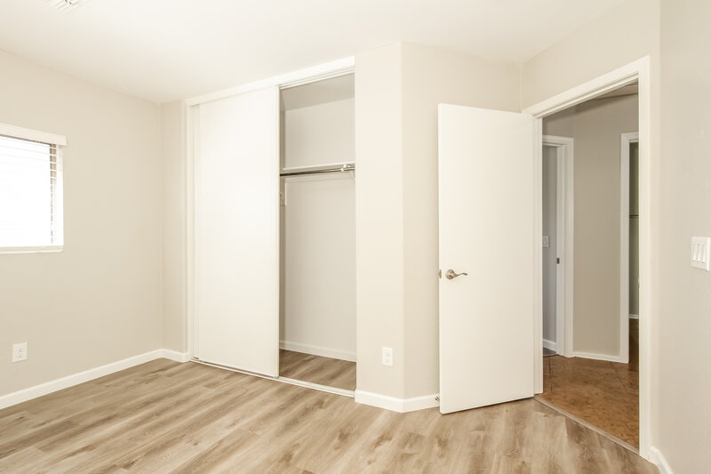 1,970/Mo, 11526 W Bloomfield Rd El Mirage, AZ 85335 Bedroom View 2