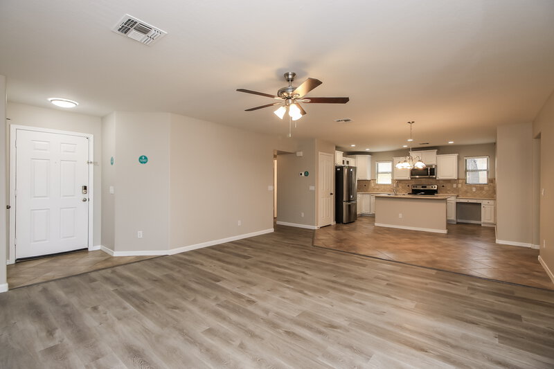1,985/Mo, 32830 N Sandstone Dr San Tan Valley, AZ 85143 Living Room View 4