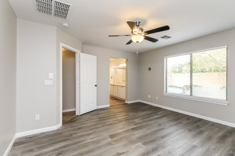 1,985/Mo, 32830 N Sandstone Dr San Tan Valley, AZ 85143 Main Bedroom View