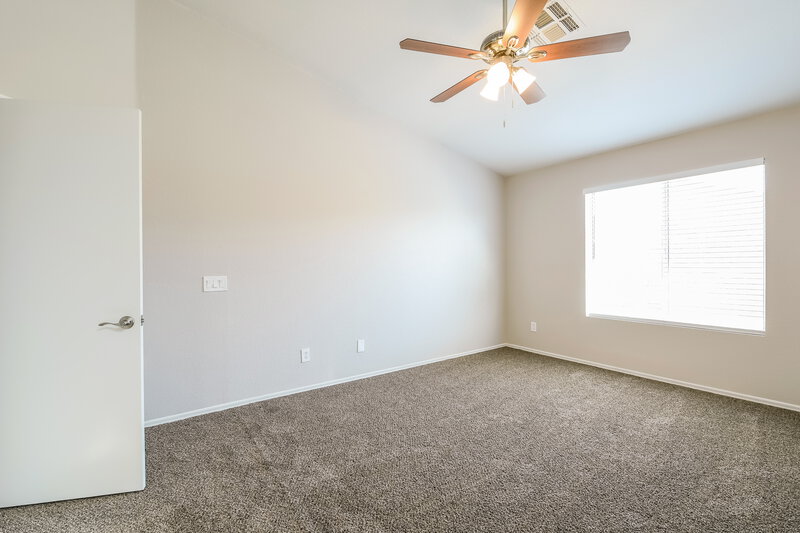 2,175/Mo, 3725 W Cat Balue Dr Glendale, AZ 85308 Main Bedroom View
