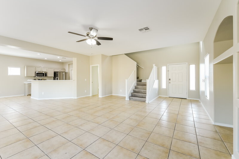 2,600/Mo, 4536 W Cottontail Rd Phoenix, AZ 85086 Living Room View 3