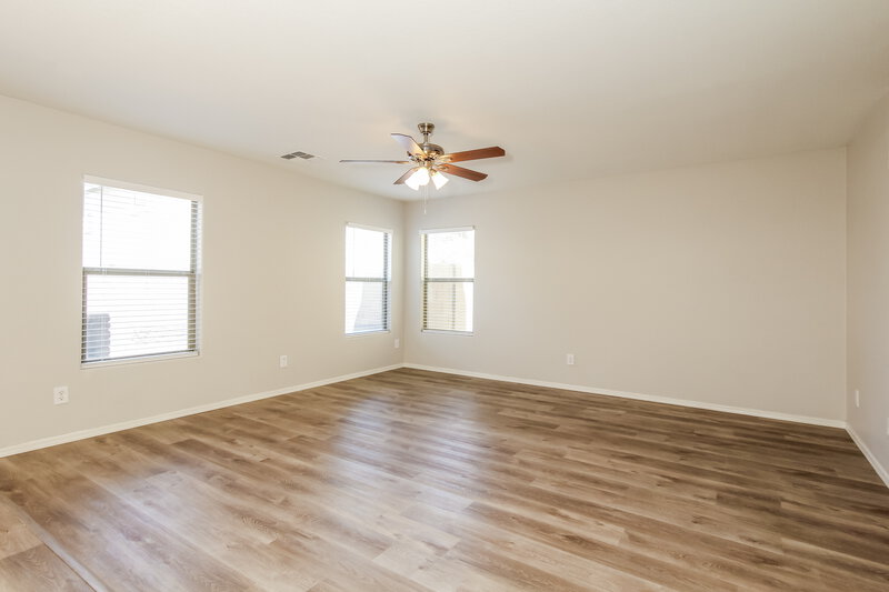 2,305/Mo, 6340 W Branham Ln Laveen, AZ 85339 Living Room View 2