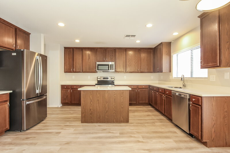 2,305/Mo, 6340 W Branham Ln Laveen, AZ 85339 Kitchen View