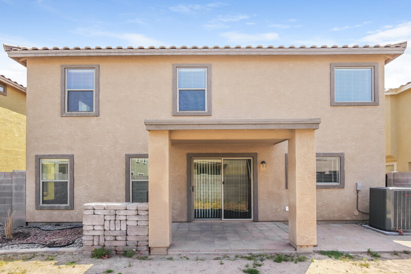 2,305/Mo, 6340 W Branham Ln Laveen, AZ 85339 Rear View