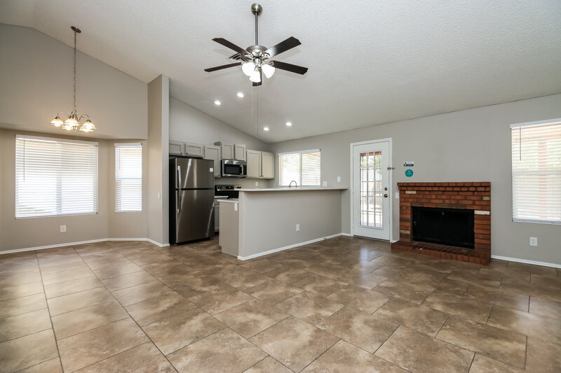 3,310/Mo, 1027 E Inca St Mesa, AZ 85203 Family Room View 2