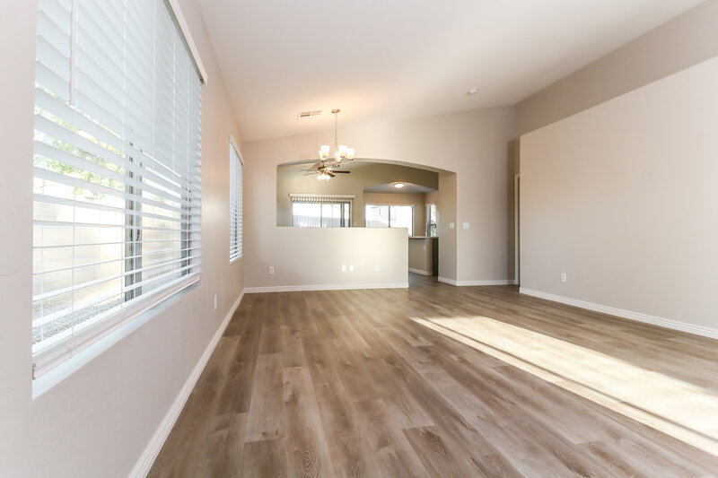 2,230/Mo, 1994 S 172nd Ln Goodyear, AZ 85338 Dining Room View