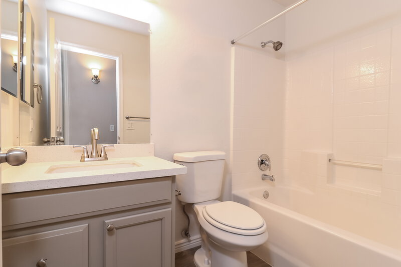 2,230/Mo, 1994 S 172nd Ln Goodyear, AZ 85338 Bathroom View