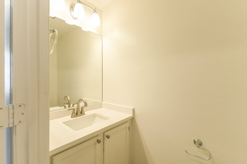 2,385/Mo, 2028 W Columbine Dr Phoenix, AZ 85029 Misc View 12