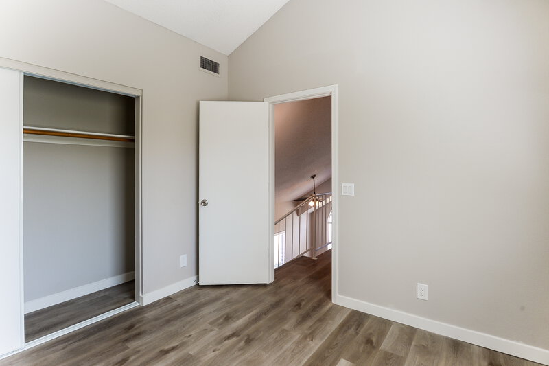 2,270/Mo, 235 N 22nd Pl Unit 556 Mesa, AZ 85213 Main Bedroom View