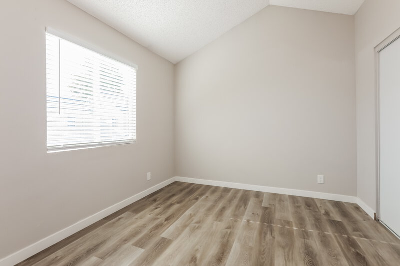2,100/Mo, 235 N 22nd Pl Unit 556 Mesa, AZ 85213 Bedroom View
