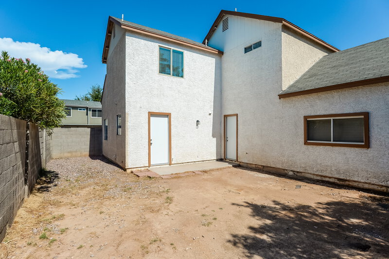 2,270/Mo, 235 N 22nd Pl Unit 556 Mesa, AZ 85213 Rear View