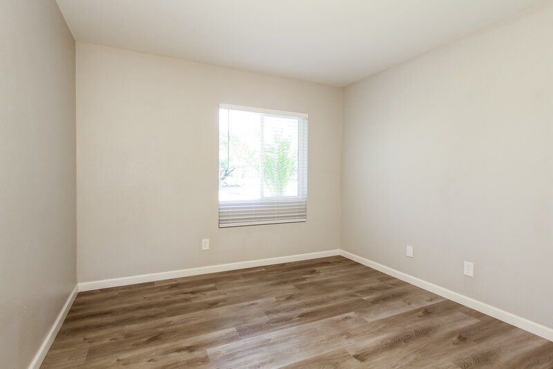 2,665/Mo, 15028 N 40th Pl Phoenix, AZ 85032 Bedroom View