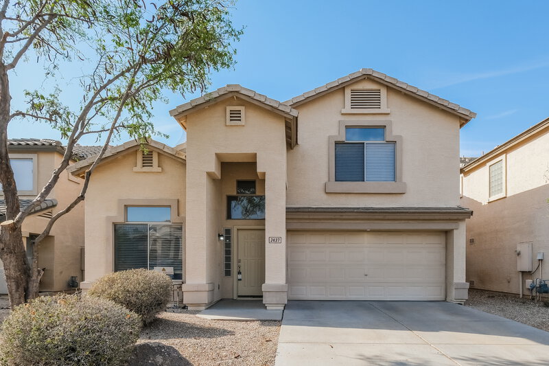2,700/Mo, 2437 W Running Deer Trl Phoenix, AZ 85085 External View