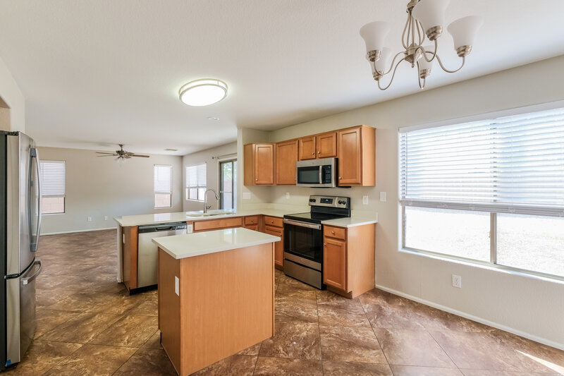 2,700/Mo, 2437 W Running Deer Trl Phoenix, AZ 85085 Dining Room View