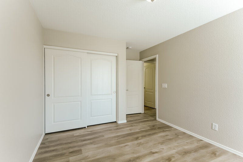 2,620/Mo, 2437 W Running Deer Trl Phoenix, AZ 85085 Bedroom View 3