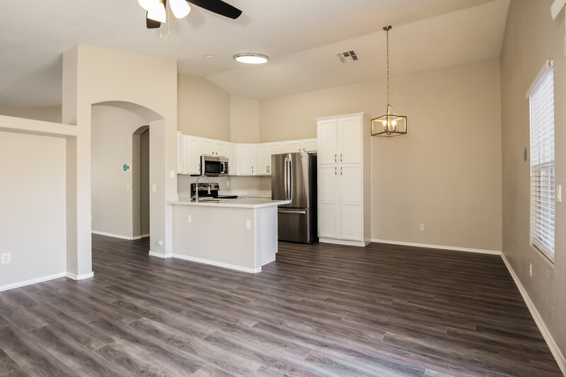 2,720/Mo, 1652 N Serina Mesa, AZ 85205 Kitchen View