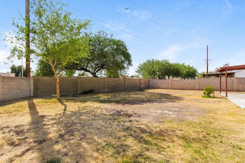 2,180/Mo, 6702 N 82nd Dr Glendale, AZ 85303 Exterior View