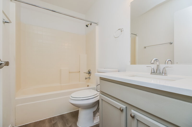 2,320/Mo, 869 E Laredo St Chandler, AZ 85225 Bathroom View