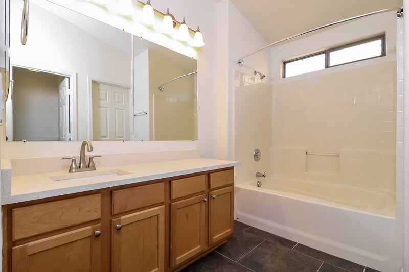 1,920/Mo, 16871 W Portland St Goodyear, AZ 85338 Main Bathroom View