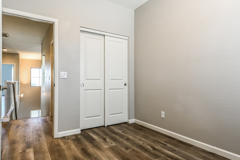 2,100/Mo, 18777 N 43rd Ave Unit 27 Glendale, AZ 85308 Bedroom View 3