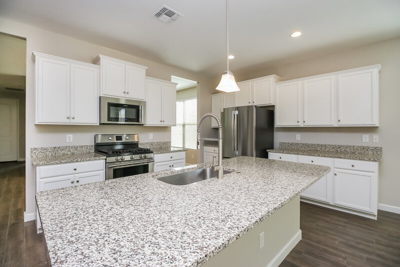 2,435/Mo, 987 W Angus Rd San Tan Valley, AZ 85143 Kitchen View