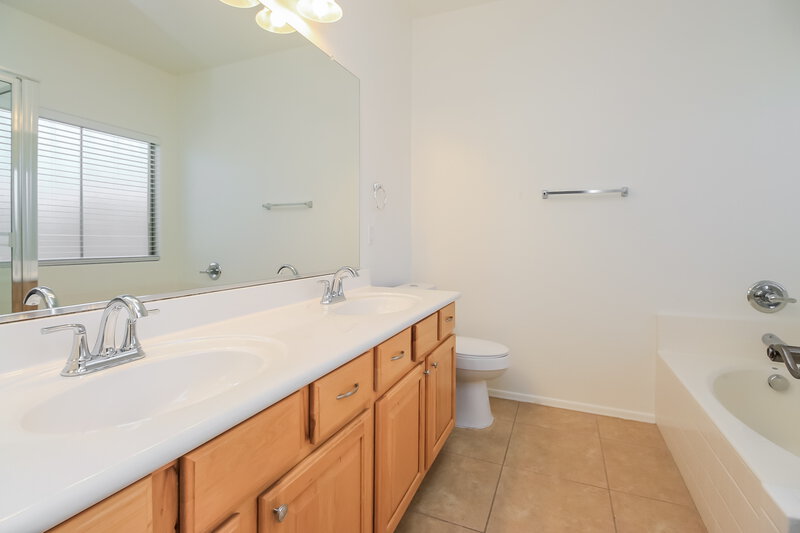 1,775/Mo, 44331 W Rhinestone Rd Maricopa, AZ 85139 Main Bathroom View
