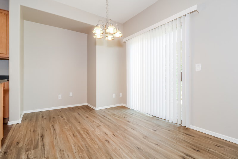 1,900/Mo, 14069 W Country Gables Dr Surprise, AZ 85379 Dining Room View