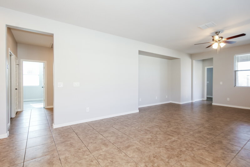2,180/Mo, 10404 W Hammond Ln Tolleson, AZ 85353 Living Room View