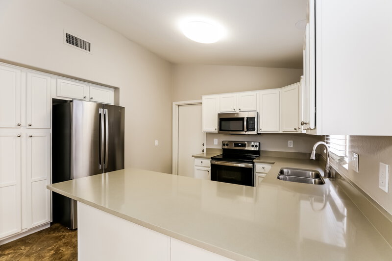 2,345/Mo, 1058 S Sierra St Gilbert, AZ 85296 Kitchen View