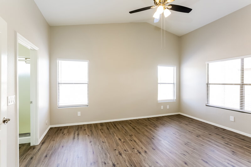 2,345/Mo, 1058 S Sierra St Gilbert, AZ 85296 Main Bedroom View 2