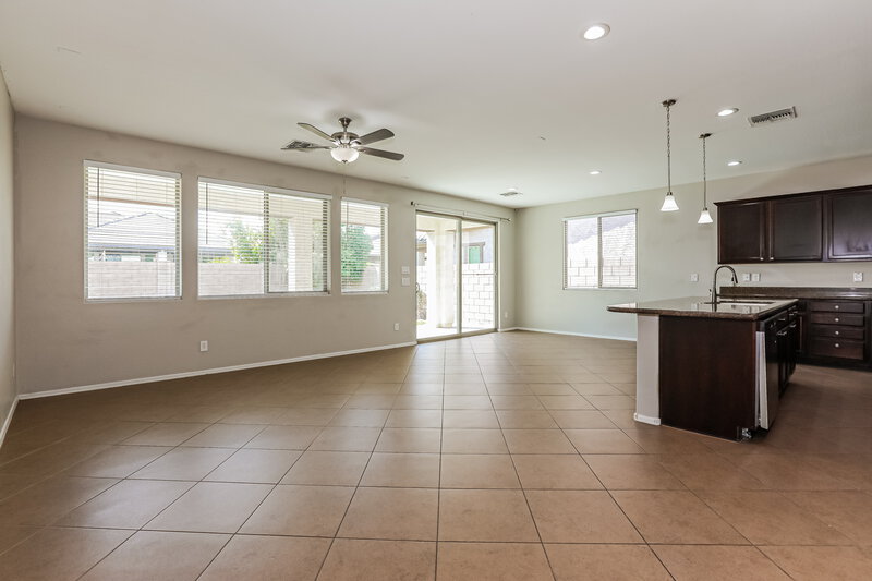 2,190/Mo, 22479 E Desert Spoon Dr Queen Creek, AZ 85142 Living Room View