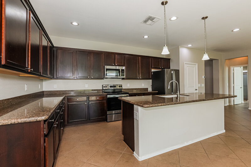 2,190/Mo, 22479 E Desert Spoon Dr Queen Creek, AZ 85142 Kitchen View