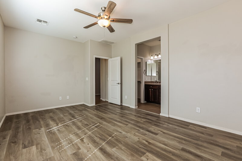 2,190/Mo, 22479 E Desert Spoon Dr Queen Creek, AZ 85142 Main Bedroom View 2