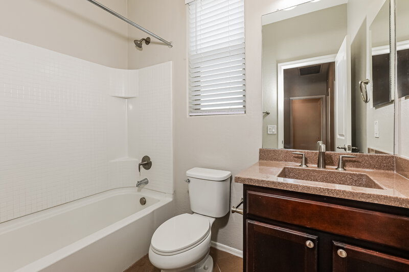 2,190/Mo, 22479 E Desert Spoon Dr Queen Creek, AZ 85142 Bathroom View