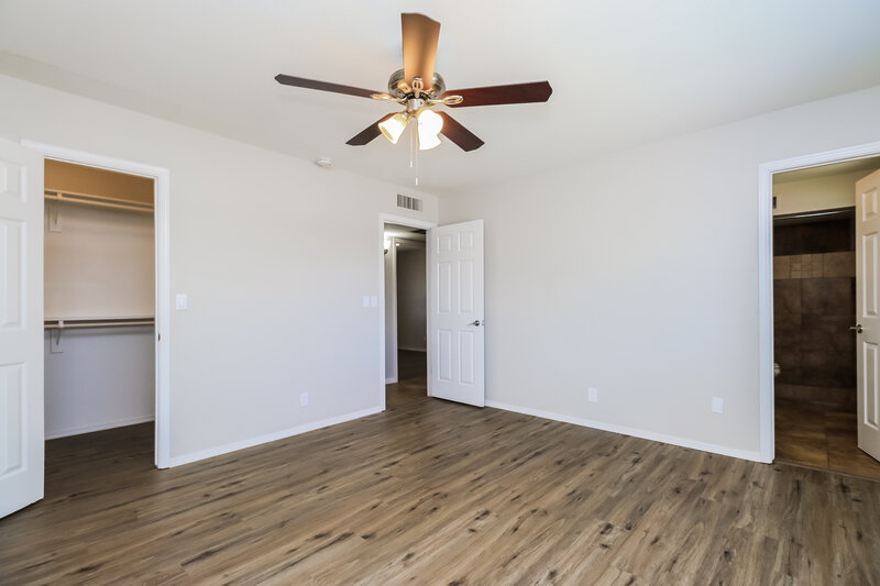 2,320/Mo, 2520 E Javelina Ave Mesa, AZ 85204 Main Bedroom View