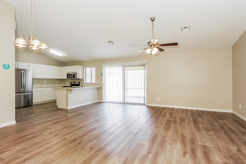 1,935/Mo, 13254 W Paradise Ln Surprise, AZ 85374 Living Room View 2