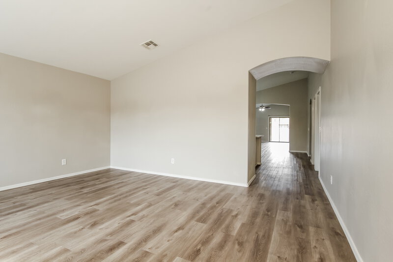 2,195/Mo, 5878 S 238th Ln Buckeye, AZ 85326 Living Room View