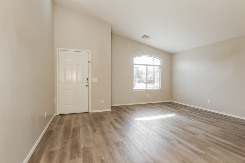 2,195/Mo, 5878 S 238th Ln Buckeye, AZ 85326 Living Room View 2