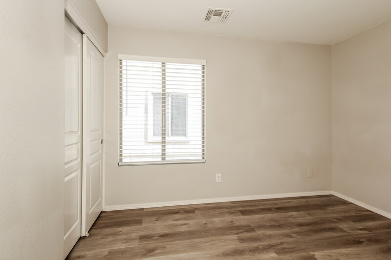 2,195/Mo, 5878 S 238th Ln Buckeye, AZ 85326 Bedroom View 2