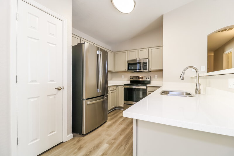 1,970/Mo, 5930 S 236th Dr Buckeye, AZ 85326 Kitchen View