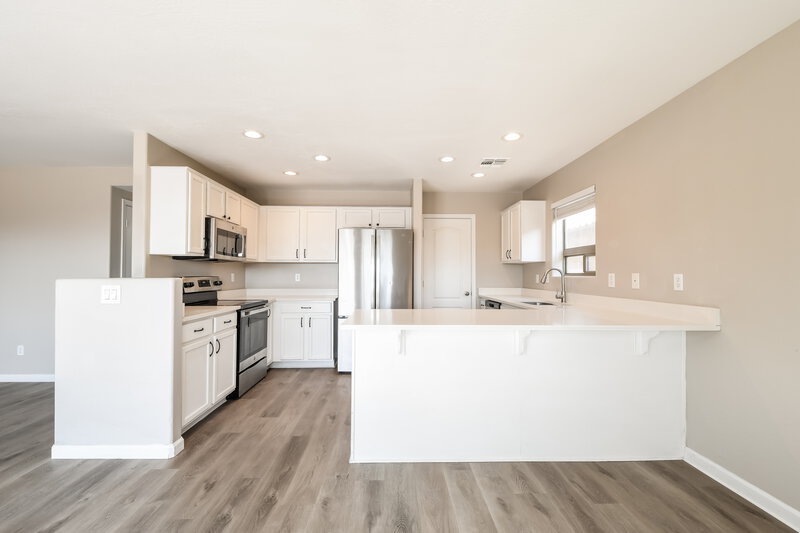 2,215/Mo, 37766 N Sandy Dr San Tan Valley, AZ 85140 Kitchen View