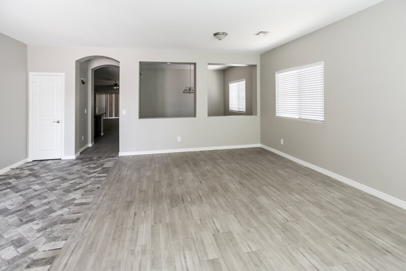 2,390/Mo, 25927 N 131st Dr Peoria, AZ 85383 Living Room View