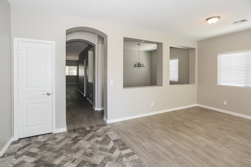 2,390/Mo, 25927 N 131st Dr Peoria, AZ 85383 Living Room View 2