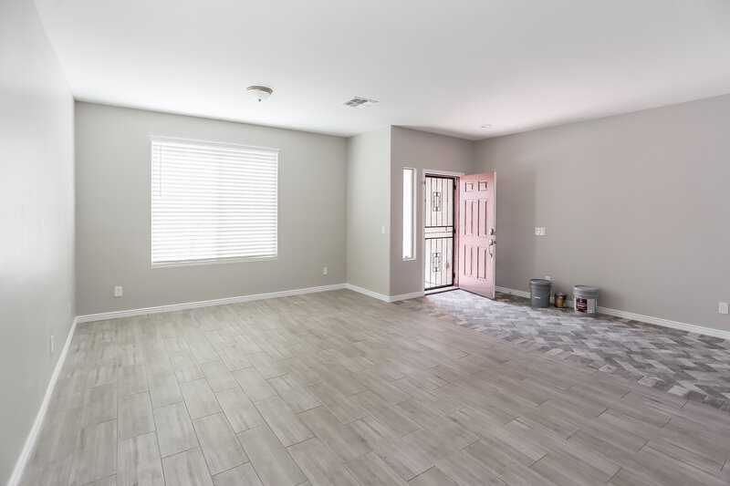2,390/Mo, 25927 N 131st Dr Peoria, AZ 85383 Living Room View 4