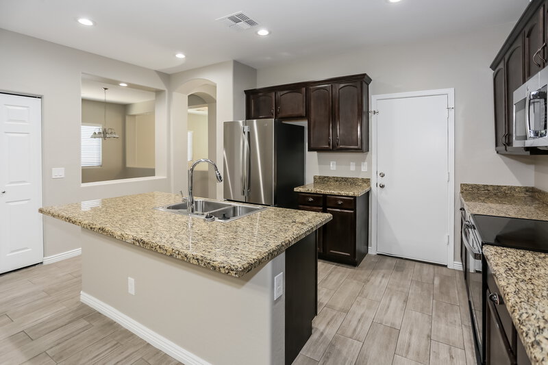 2,390/Mo, 25927 N 131st Dr Peoria, AZ 85383 Kitchen View 2