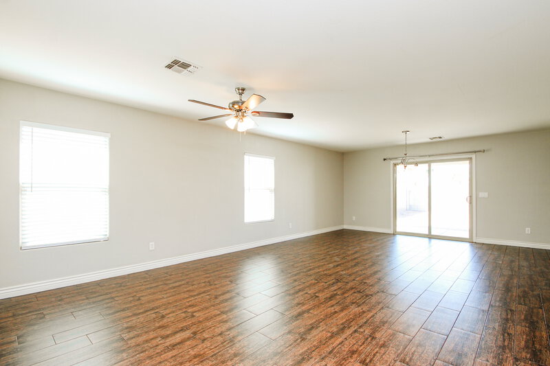 2,340/Mo, 10838 E Calypso Ave Mesa, AZ 85208 Living Room View 2