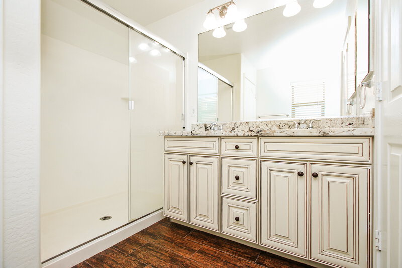 2,340/Mo, 10838 E Calypso Ave Mesa, AZ 85208 Main Bathroom View