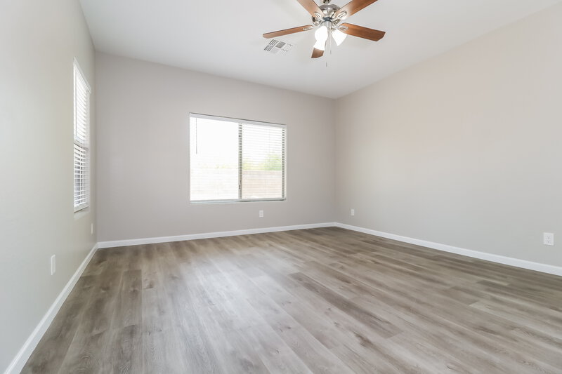 2,175/Mo, 105 N 108th Dr Avondale, AZ 85323 Main Bedroom View