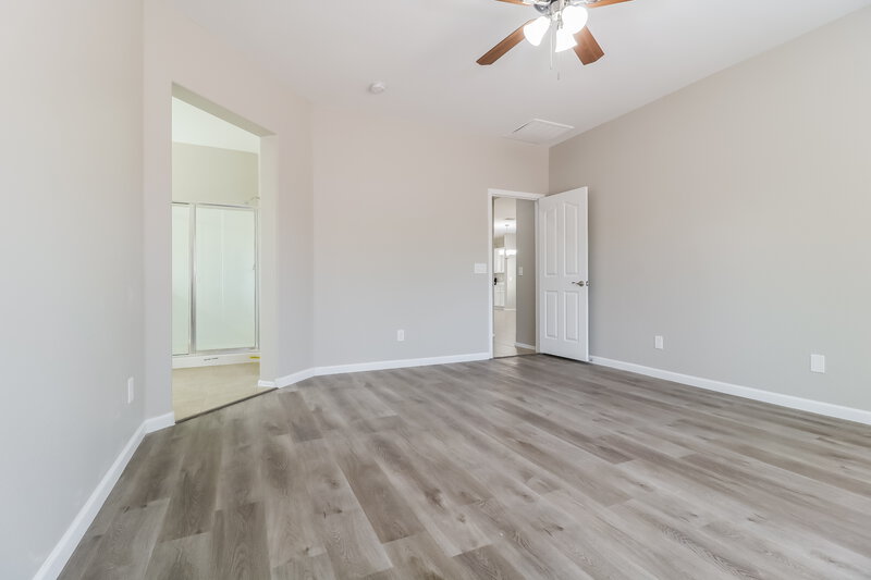 2,175/Mo, 105 N 108th Dr Avondale, AZ 85323 Main Bedroom View 2